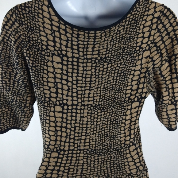 Luxe by Carmen Marc Valvo knit dress - Picture 6 of 9